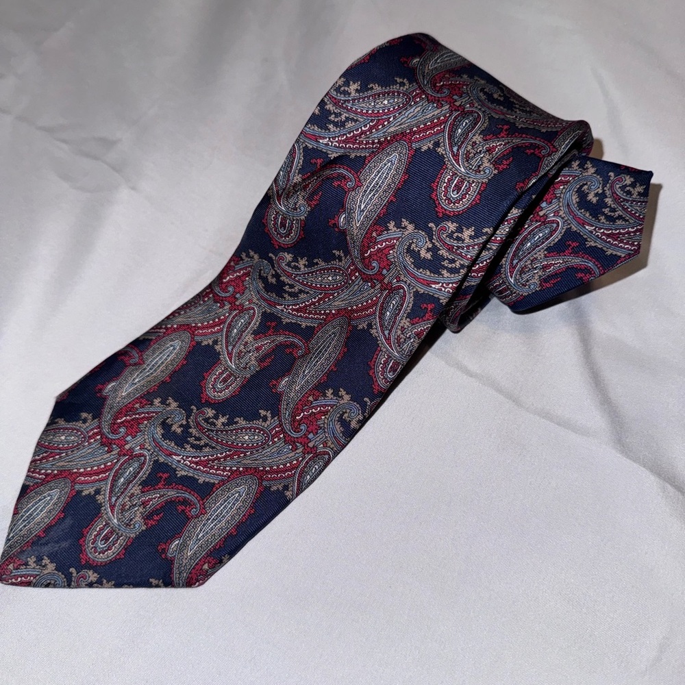 Dior Navy and Red Paisley Tie